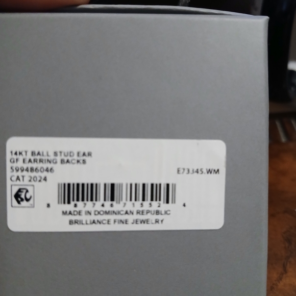 14K Gold Stud Earrings - Picture 2 of 3